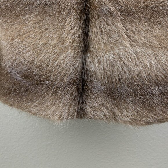 Modern Luxe Faux Fur Vest 🤎 Tan + Cream Collar - Picture 3 of 10